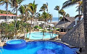 Canadian Resorts Acapulco 4*